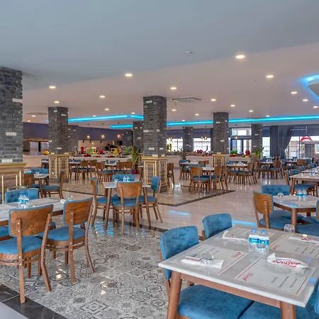 Hotel Royal Towers Lara 4*